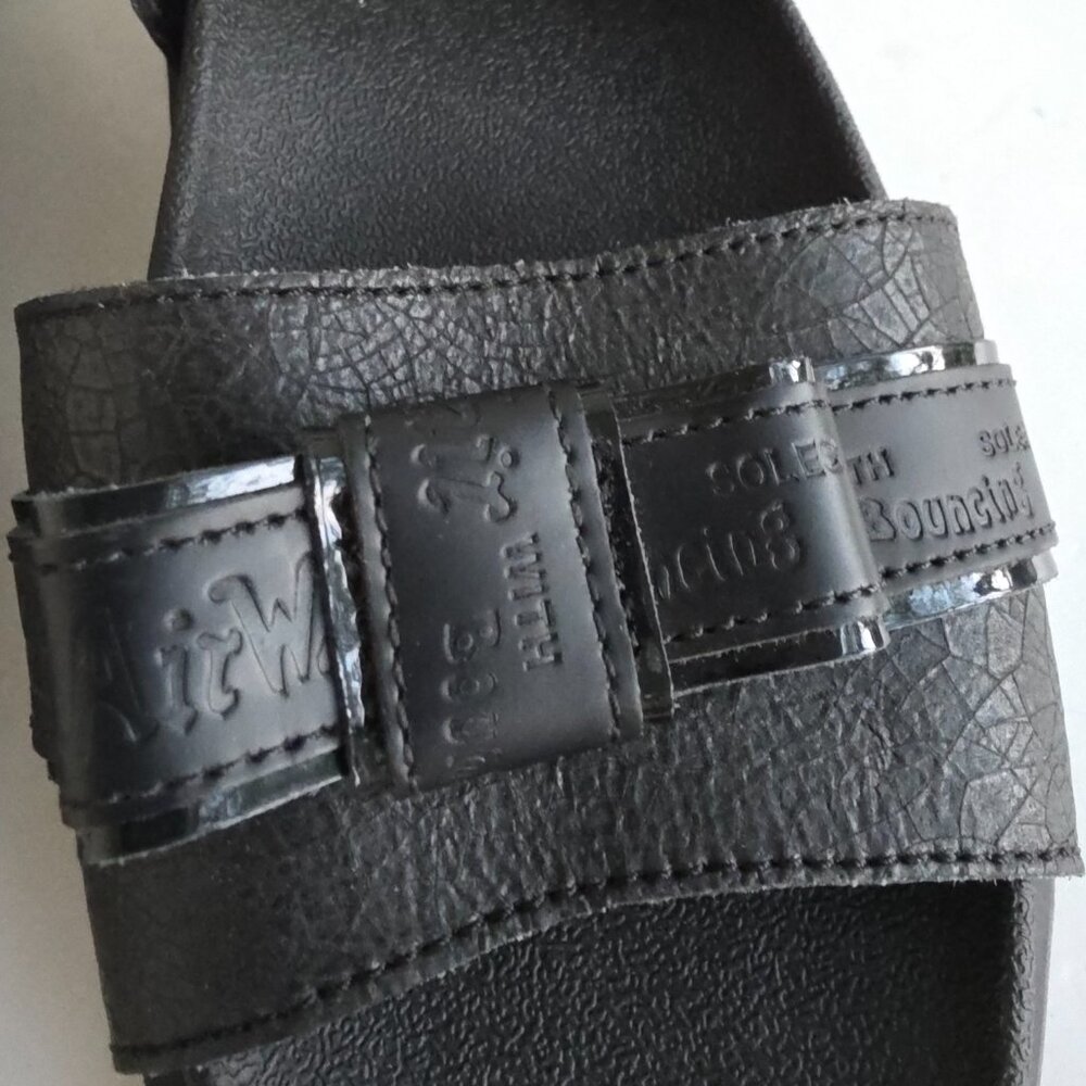 Doc Marten's Romi Crackle black leather sandals - Picture 3 of 12